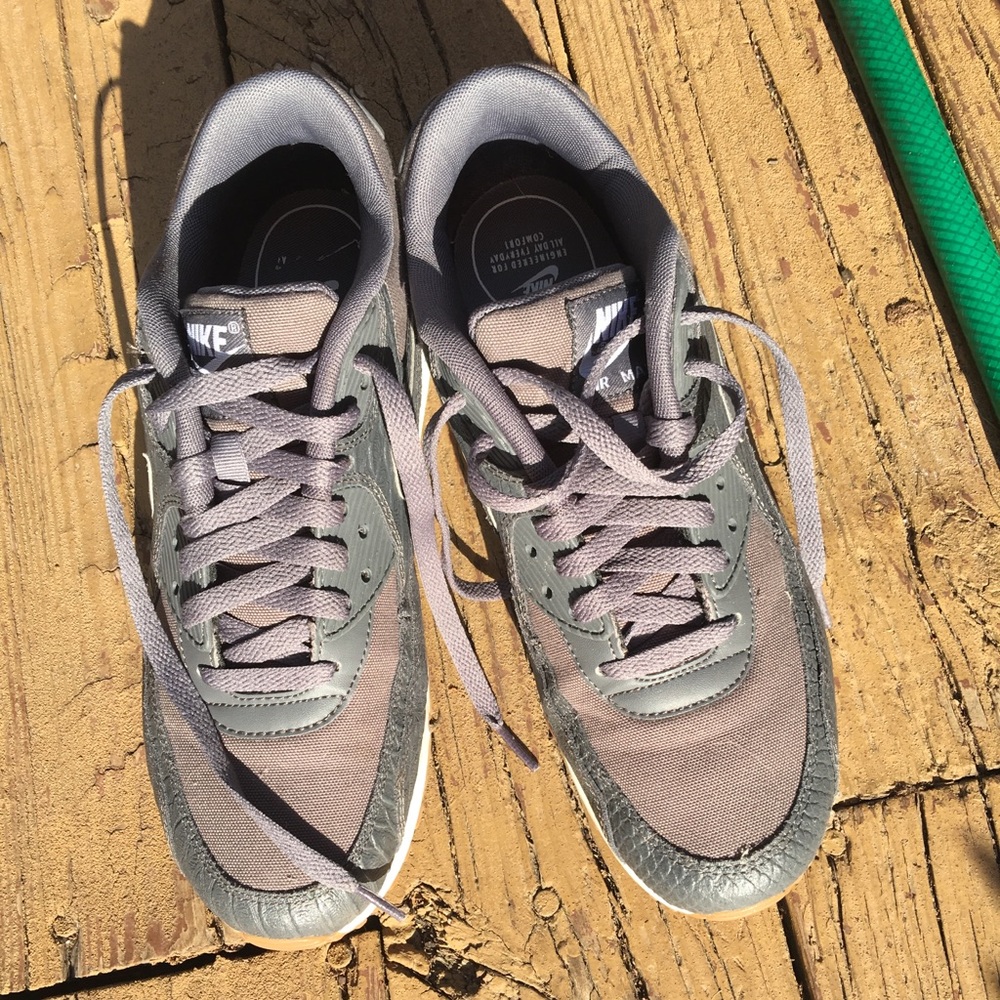 Nike shoes